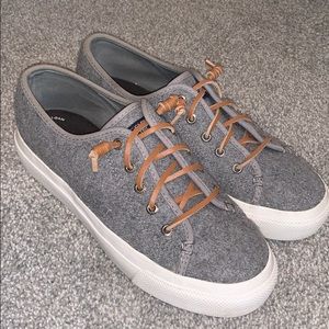 Women’s felt sperry shoes